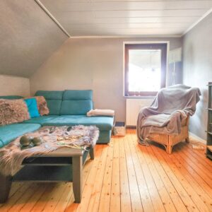 freistehendes Zweifamilienhaus zum Verkauf Damflos